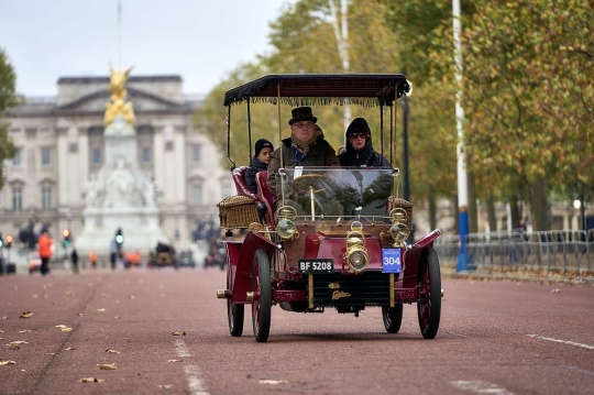 London To Brighton Veteran Car Run 2024 - London Calling 69 304-BF5208-London to Brighton Veteran Car Run 2024-K2Photographic web