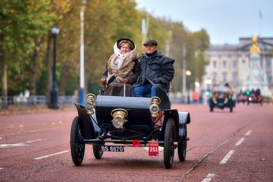 London To Brighton Veteran Car Run 2024 - London Calling 81 251-BS8670-London To Brighton Veteran Car Run 2024 The Mall London-K2photographic Web