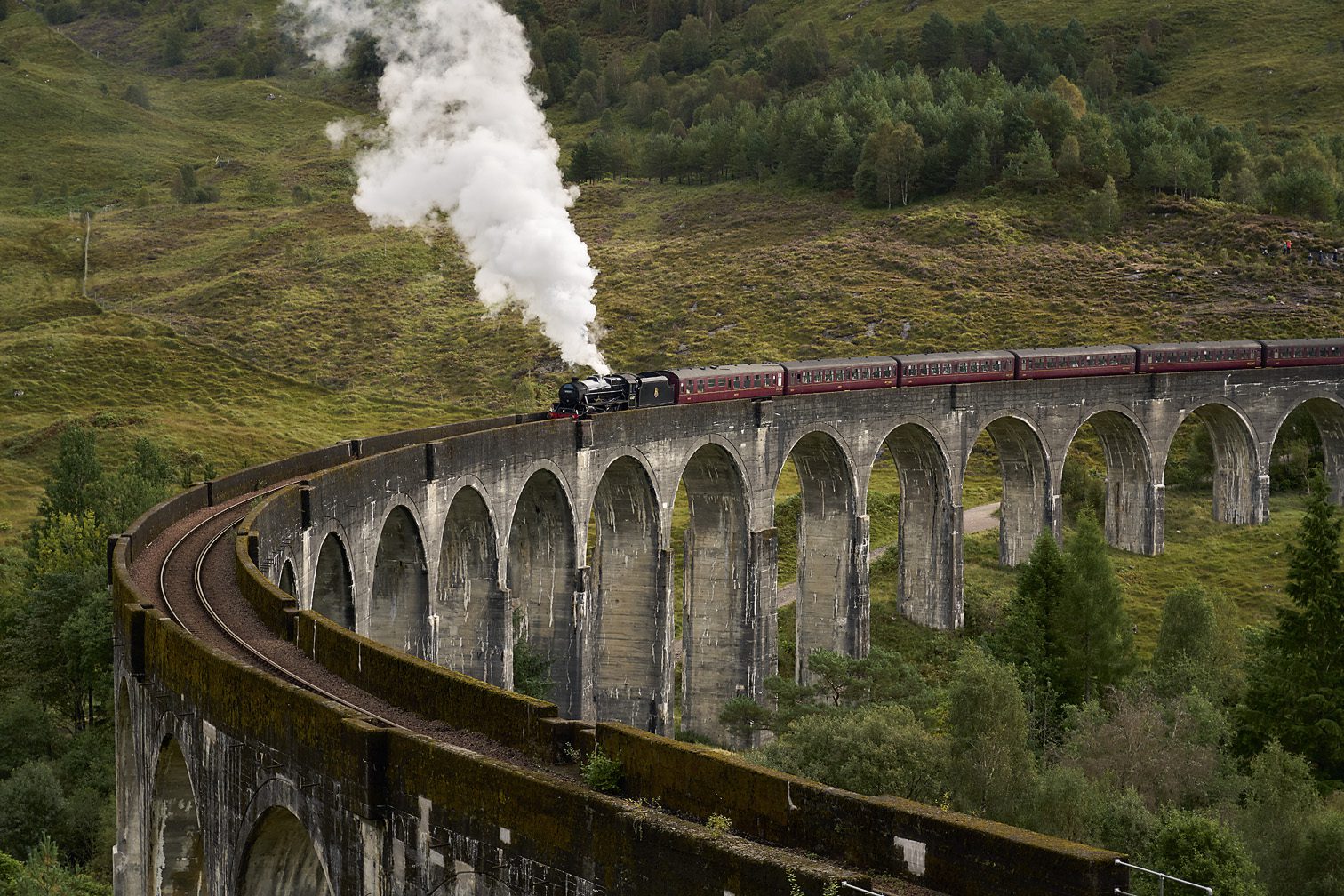 Jacobite Steam Train 1 copy K2photographic - UK specialists in cinematic off-camera flash for horse portrait photography, dog & family portraits.