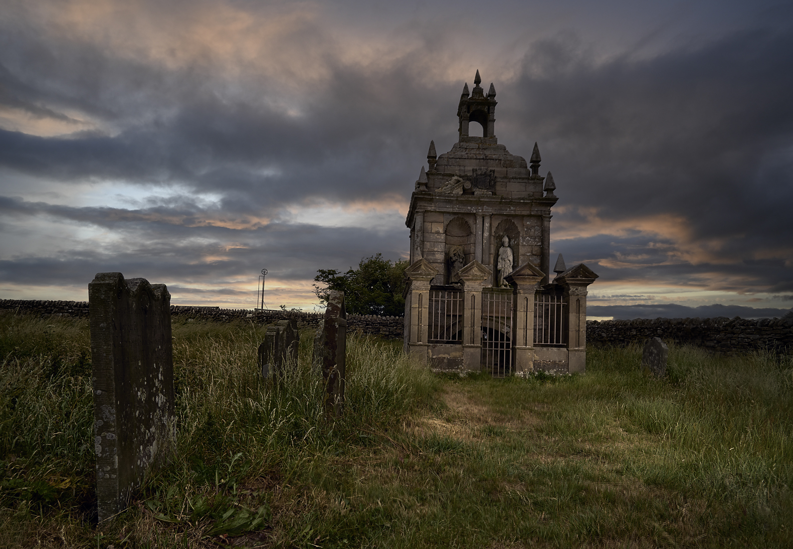 Hopper Mausoleum4